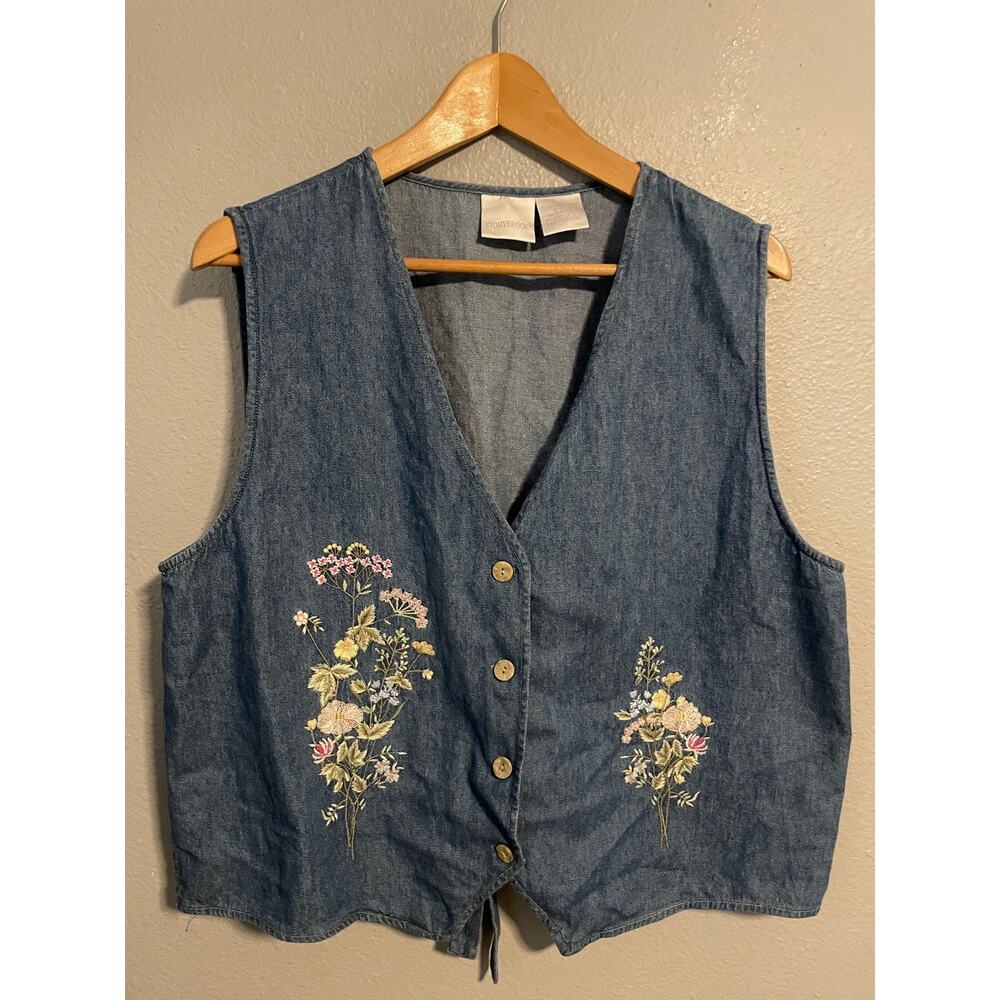 VTG Stonybrook Vest Women Large Blue Denim Floral Embroidered Button Up Boho 90s